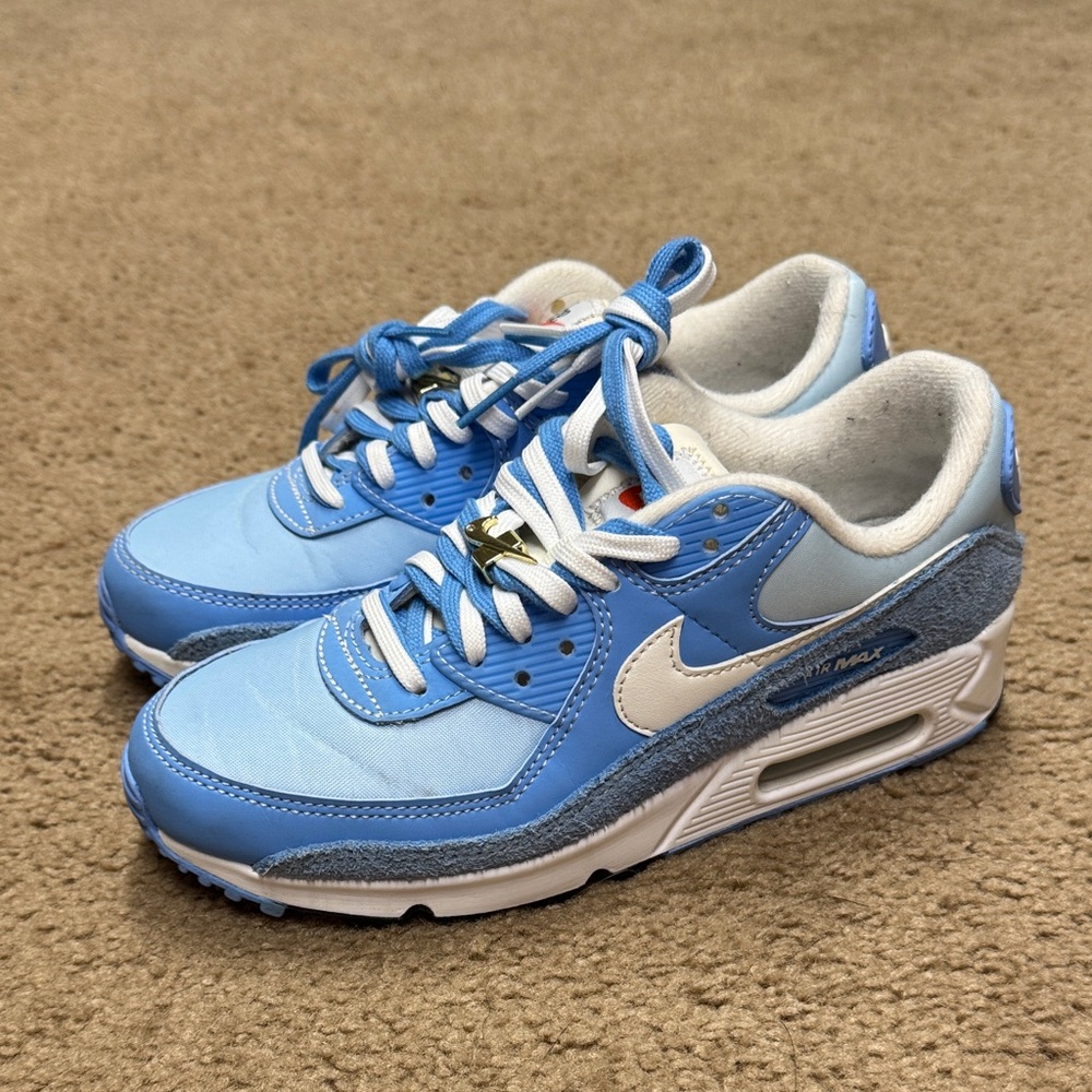 Nike women Air Max 90 SE First Use University Blue. Size 7 - Picture 1 of 5